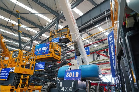 Des ventes extraordinaires de plus de 200 millions! L’émission en direct globale de XCMG est très populaire le long de la Ceinture et la Route!